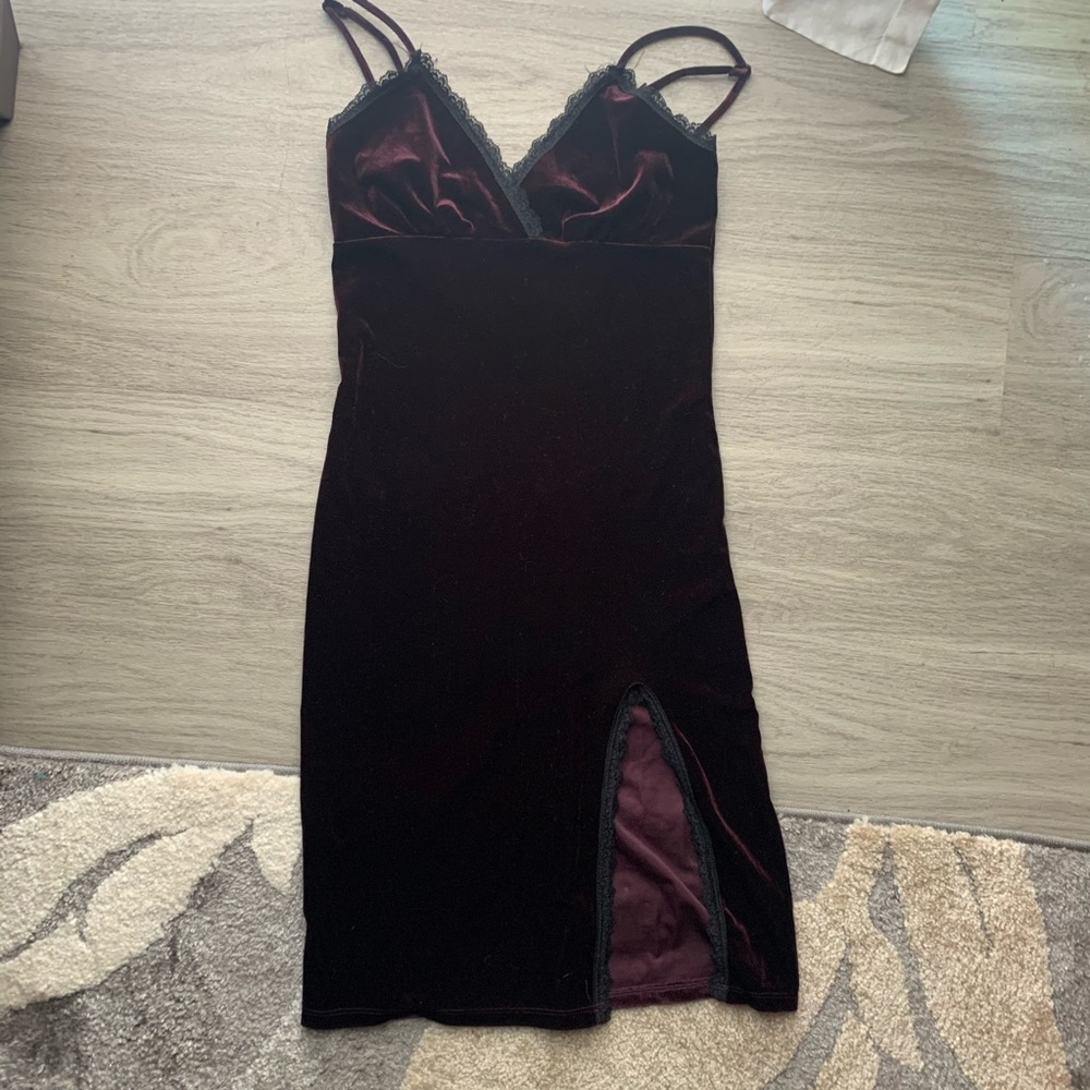 Velvet dress with slit.